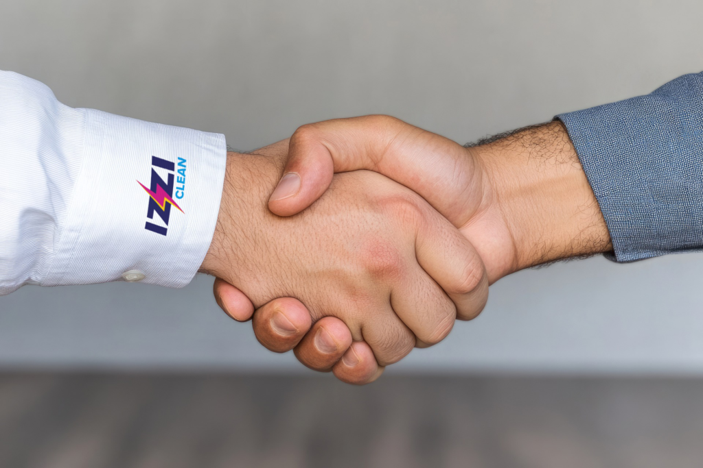 uściśnięcie dłoni biznesmena i klienta